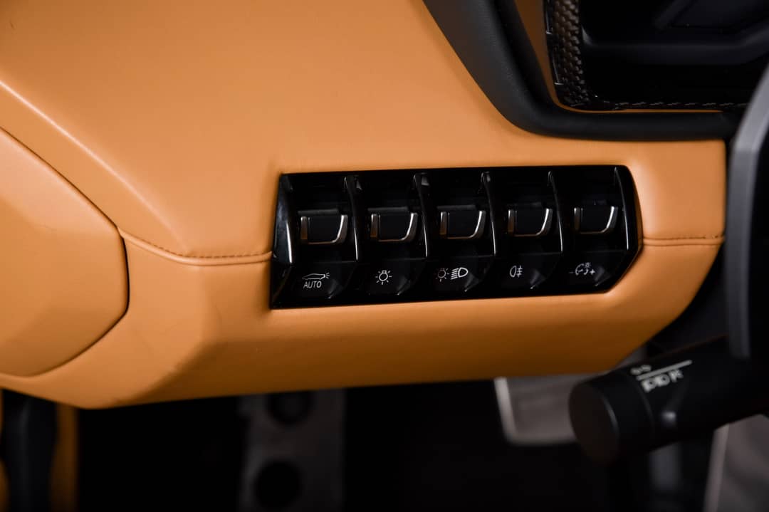 2017 Lamborghini Aventador LP 750-4 SV — photo 37