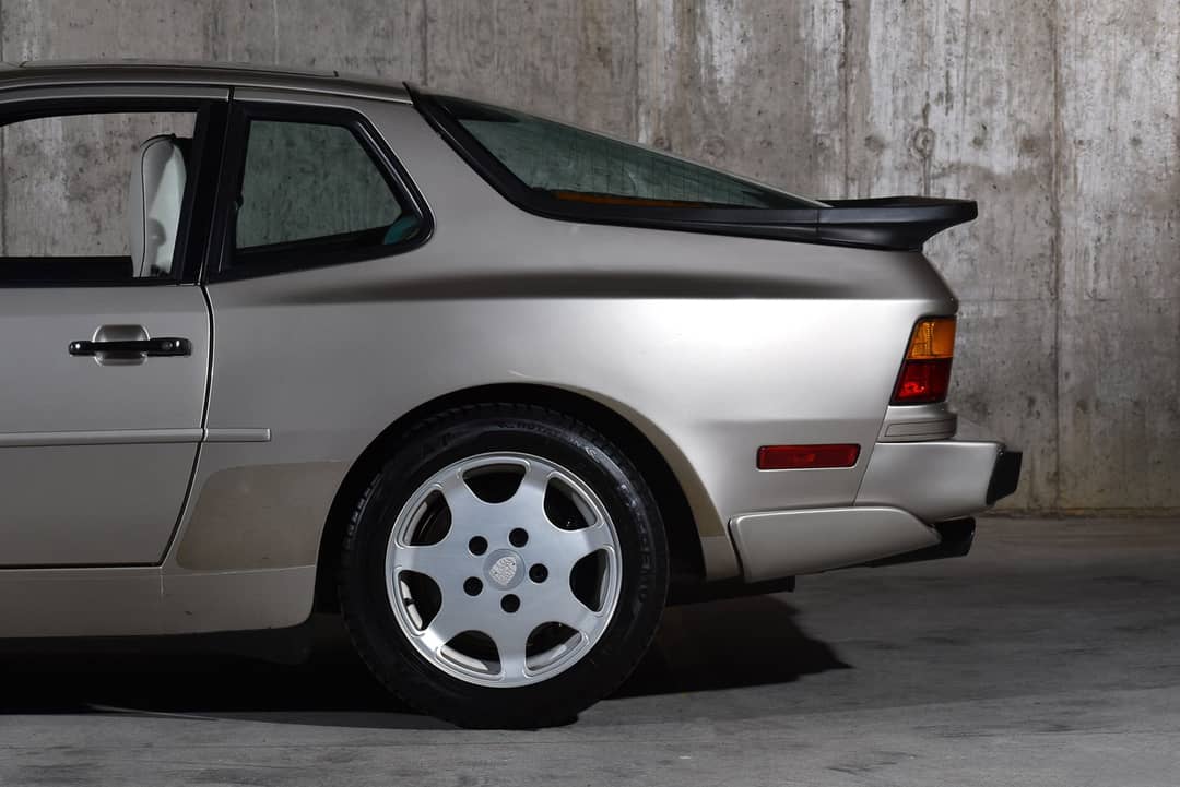 1989 Porsche 944 Turbo — photo 11