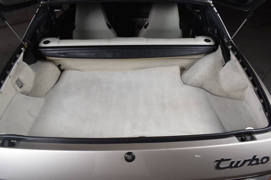 1989 Porsche 944 Turbo — photo 18