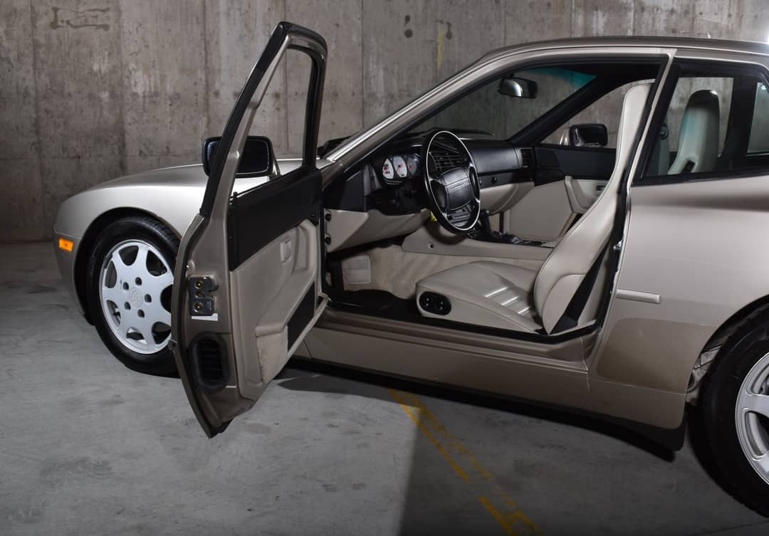 1989 Porsche 944 Turbo — photo 25