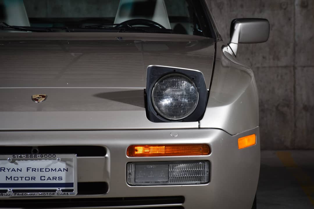 1989 Porsche 944 Turbo — photo 27