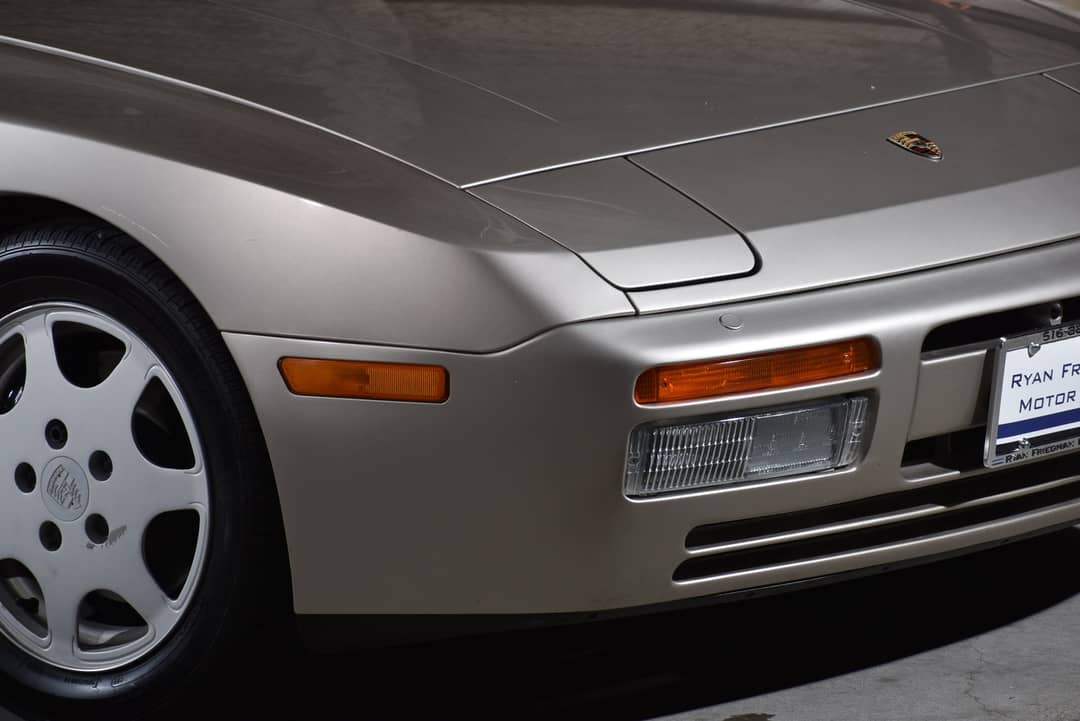 1989 Porsche 944 Turbo — photo 5