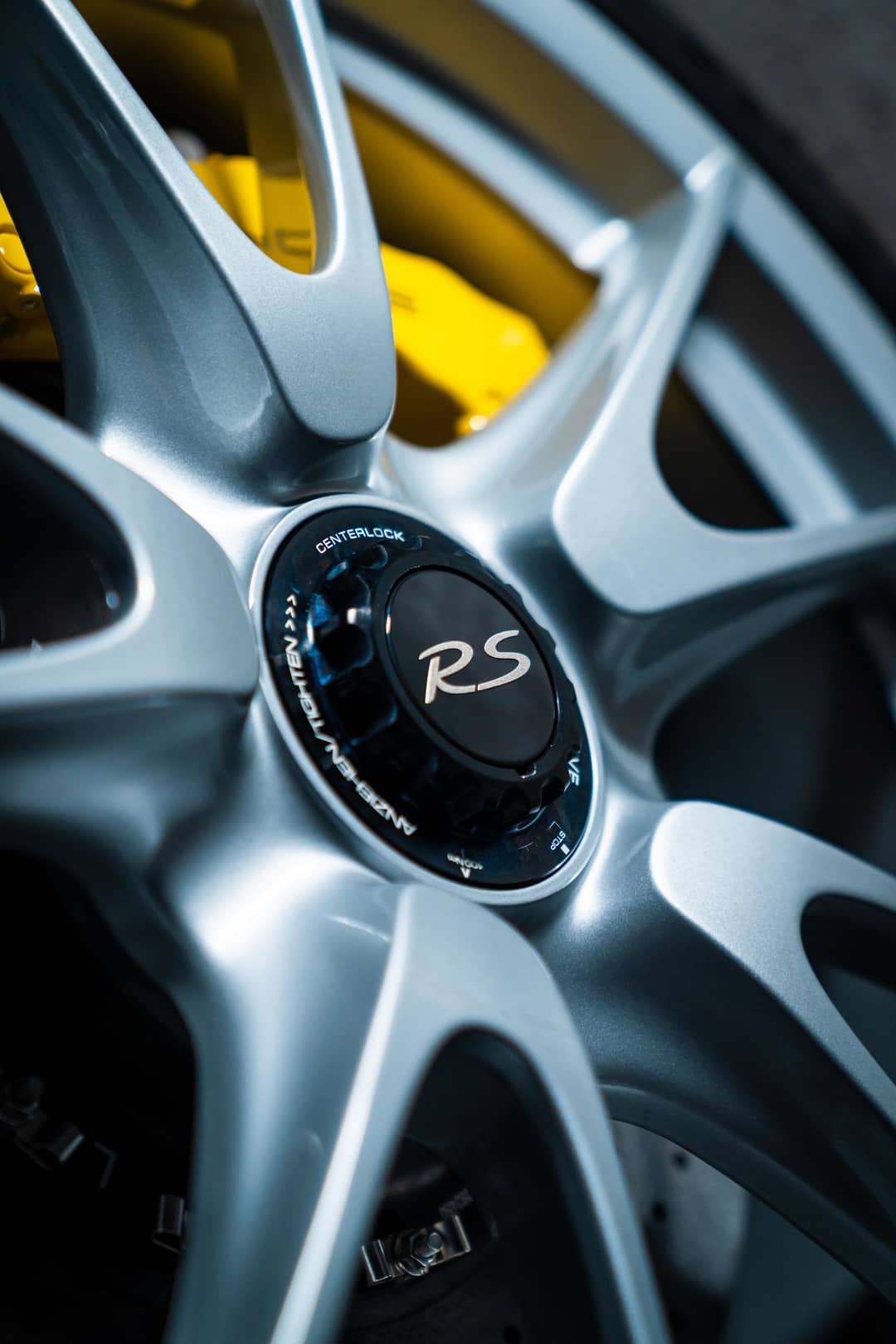 2011 Porsche 911 GT3 RS — photo 33