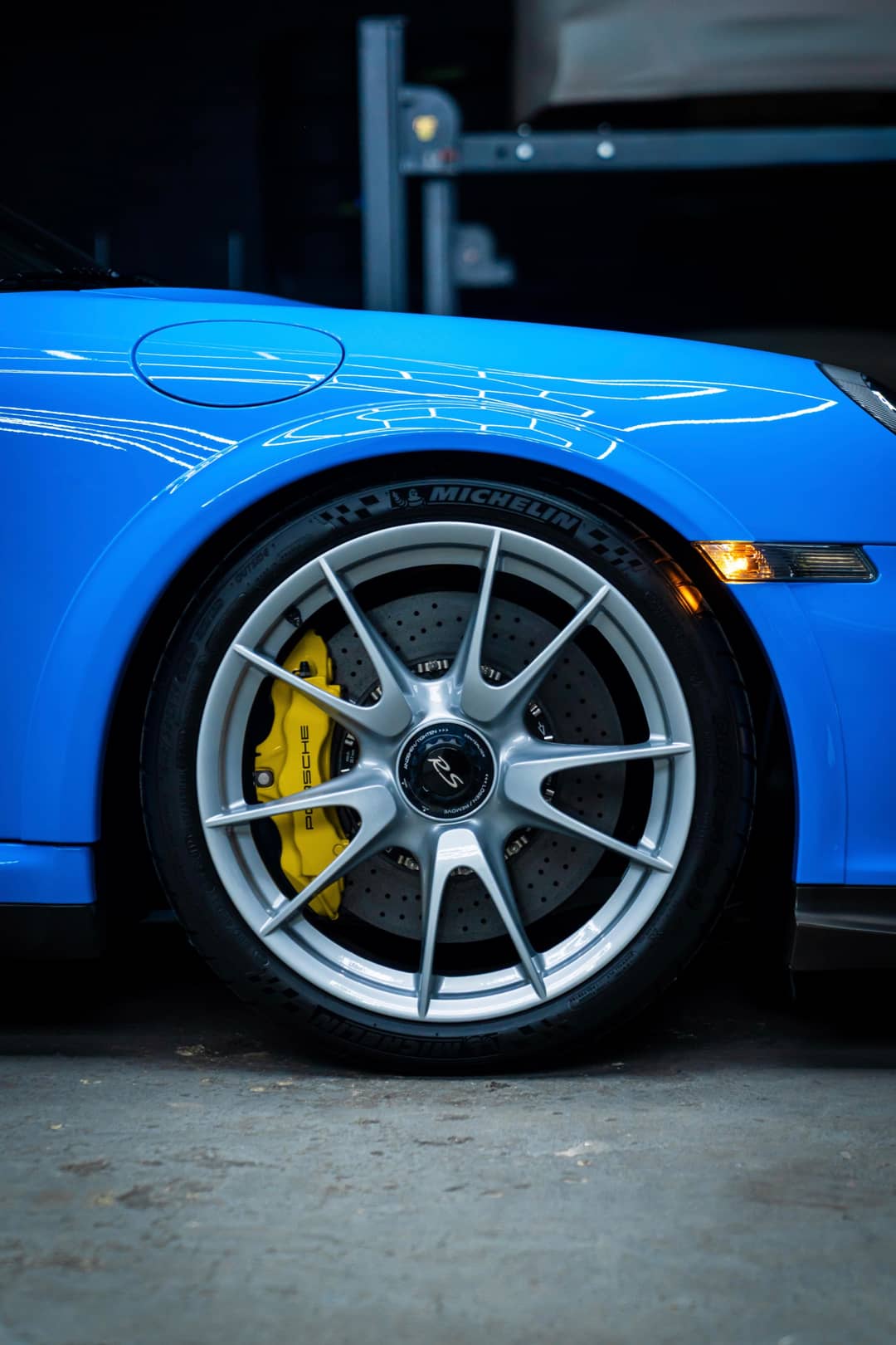2011 Porsche 911 GT3 RS — photo 48