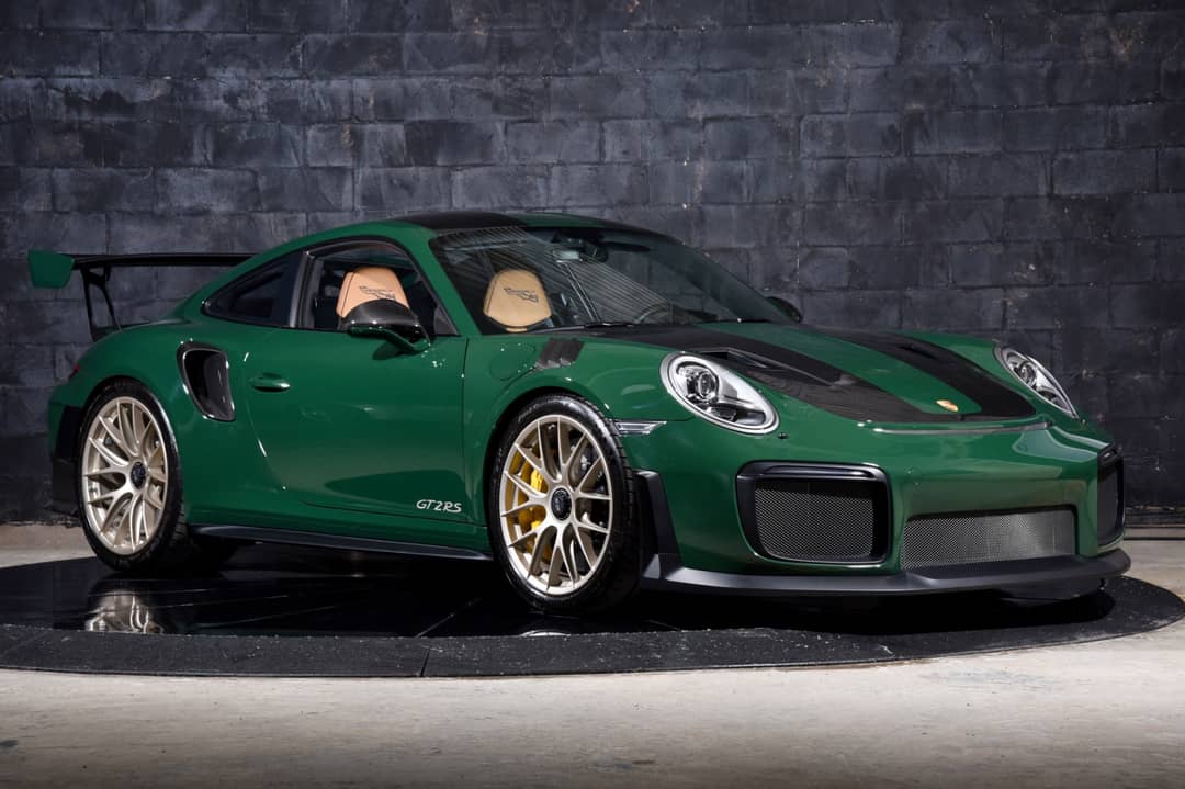 2018 Porsche 911 GT2 RS — photo 2