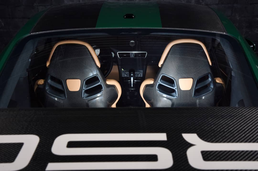 2018 Porsche 911 GT2 RS — photo 11