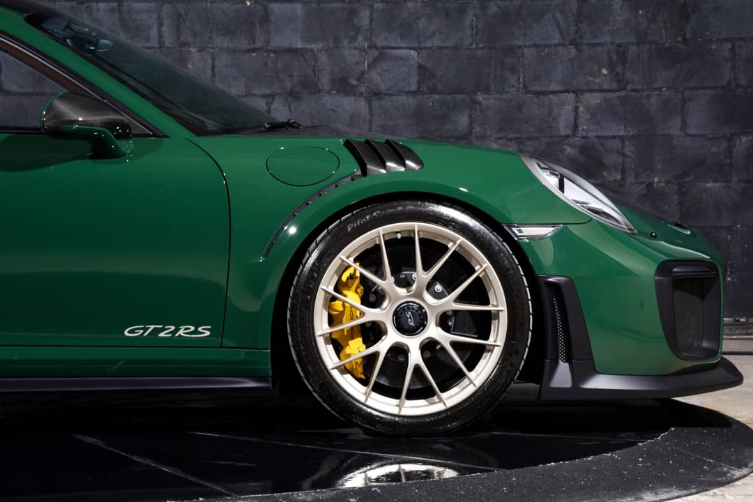 2018 Porsche 911 GT2 RS — photo 10
