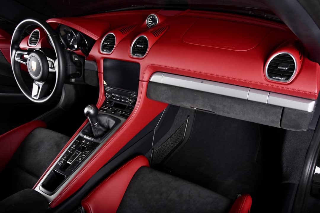 2020 Porsche 718 Boxster Spyder — photo 13