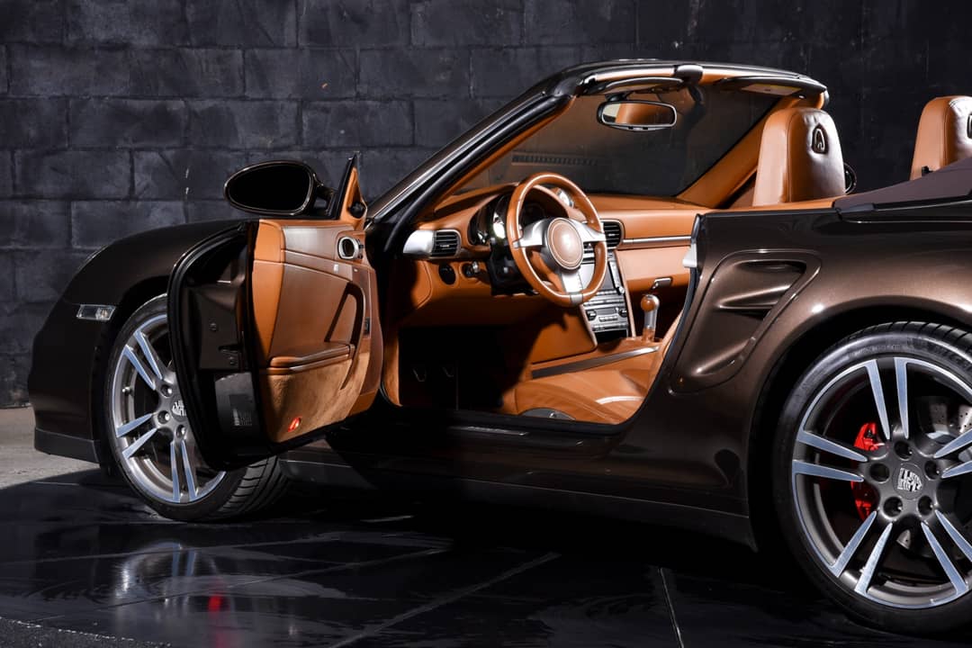 2010 Porsche 911 Turbo — photo 12
