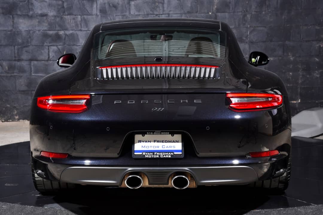 2017 Porsche 911 Carrera S — photo 9