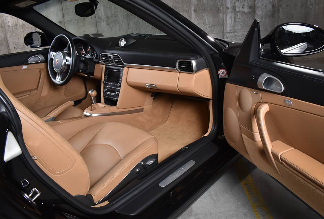 2012 Porsche 911 Turbo — photo 21