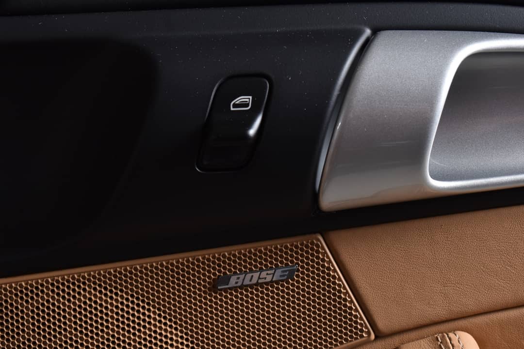 2012 Porsche 911 Turbo — photo 25