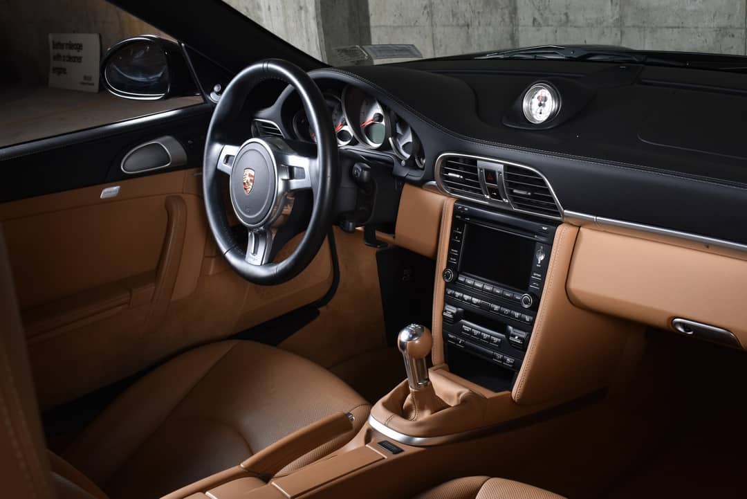 2012 Porsche 911 Turbo — photo 28
