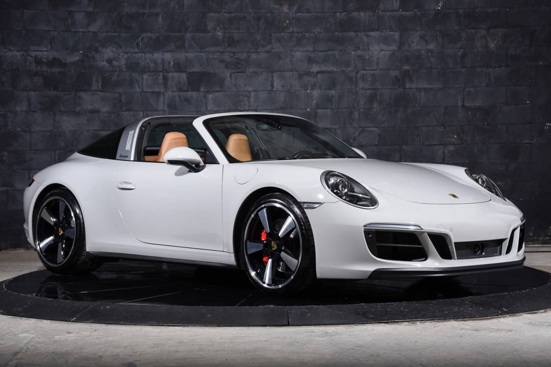 2019 Porsche 911 Targa 4 GTS — photo 2