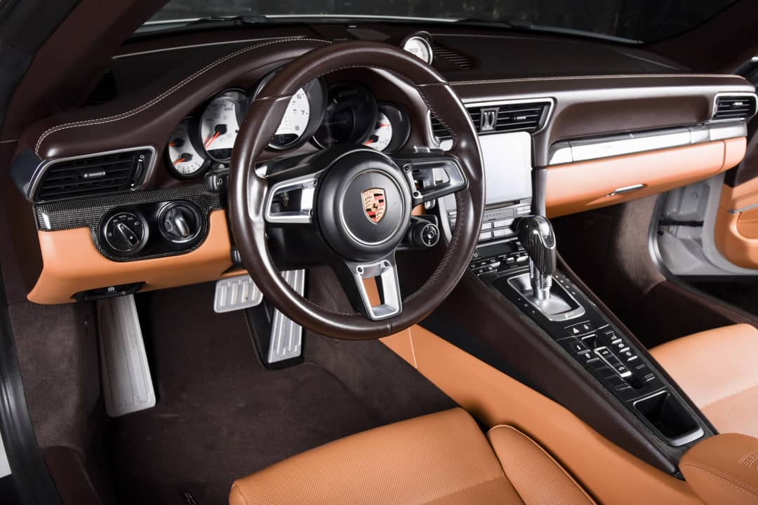 2019 Porsche 911 Targa 4 GTS — photo 4