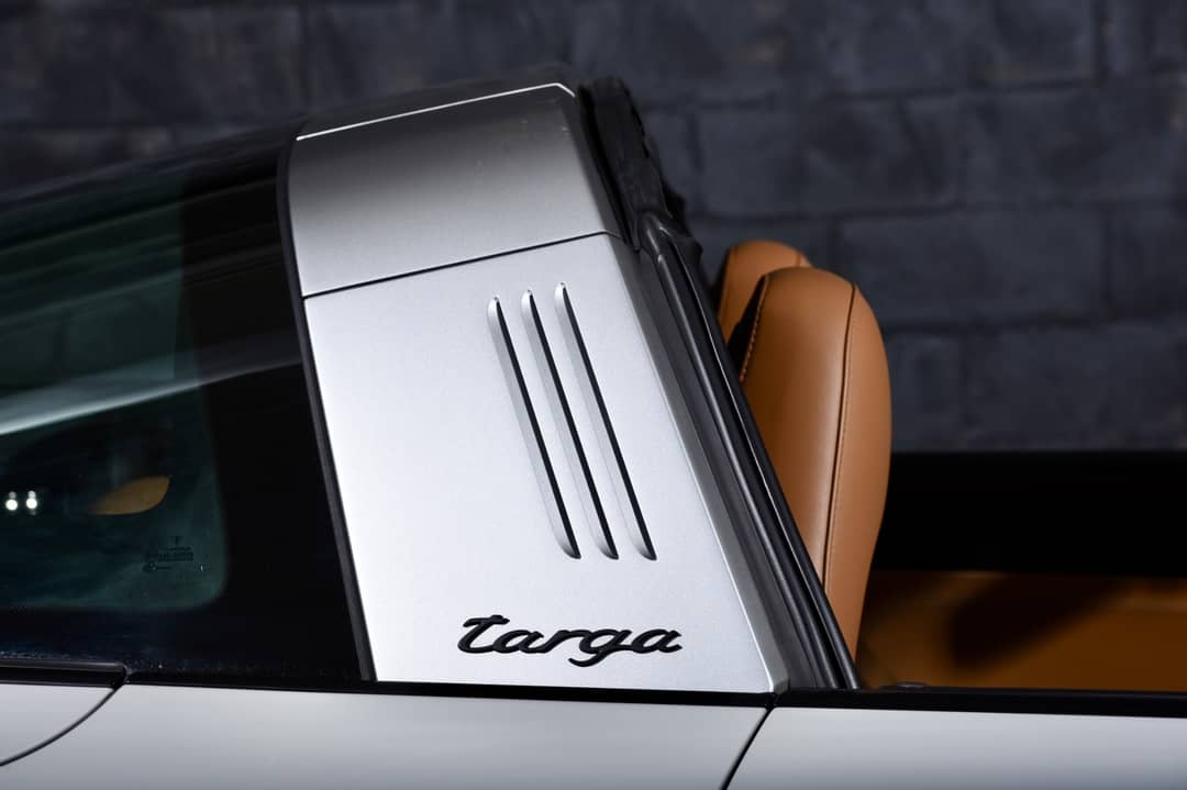 2019 Porsche 911 Targa 4 GTS — photo 10