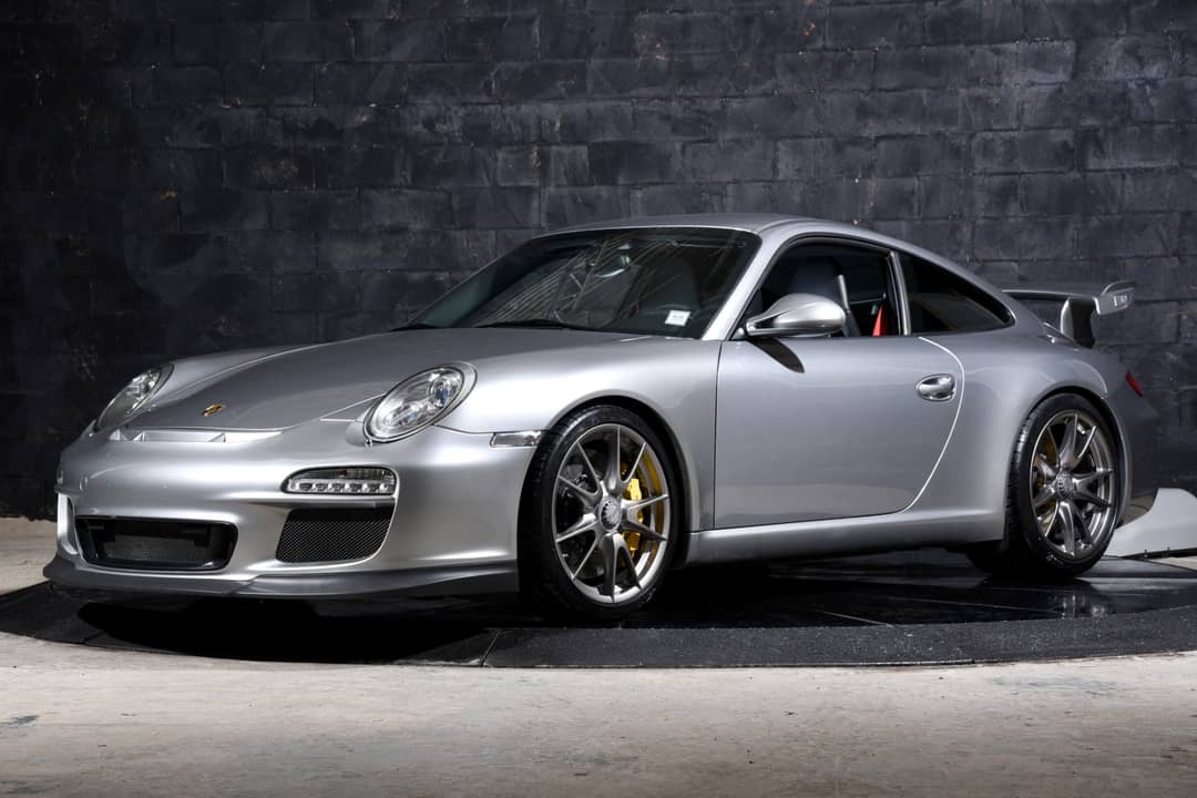 2010 Porsche 911 GT3 — photo 2