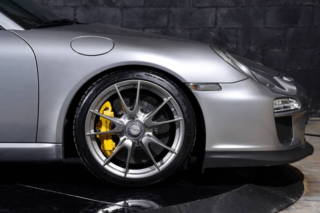 2010 Porsche 911 GT3 — photo 24