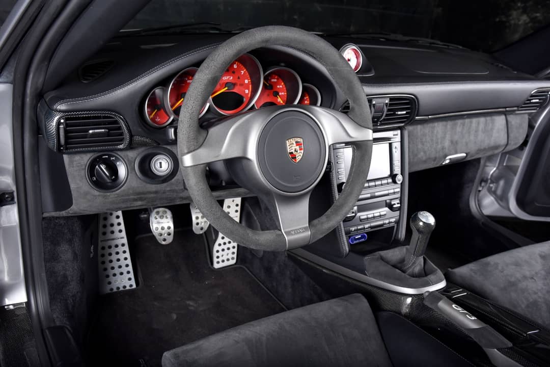 2010 Porsche 911 GT3 — photo 4