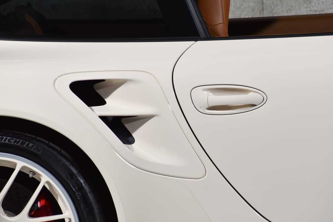 2011 Porsche 911 Turbo — photo 11