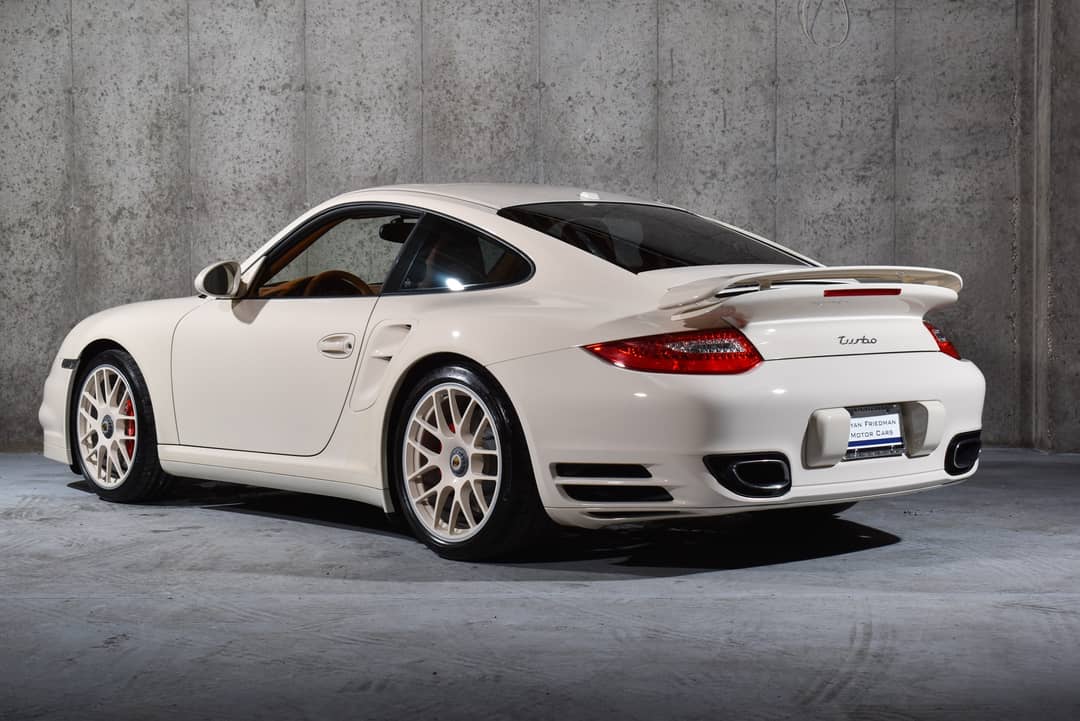 2011 Porsche 911 Turbo — photo 13