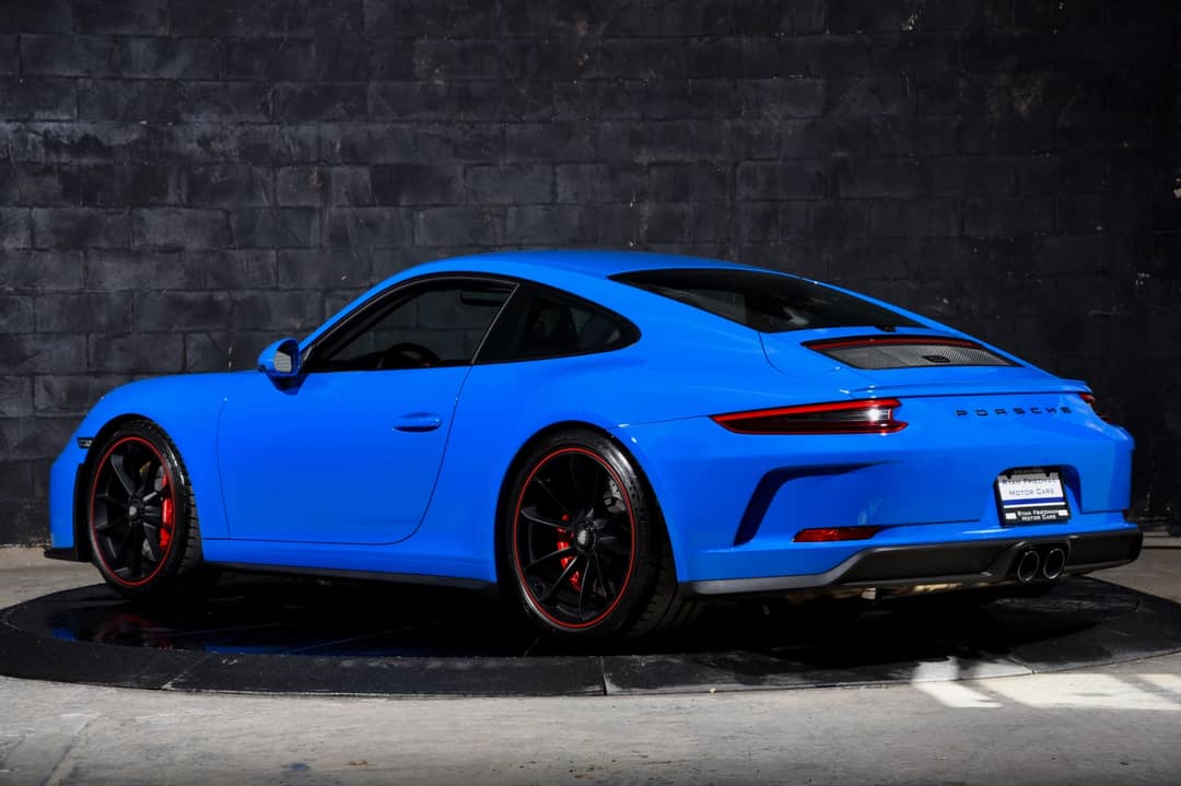 2018 Porsche 911 GT3 Touring — photo 3