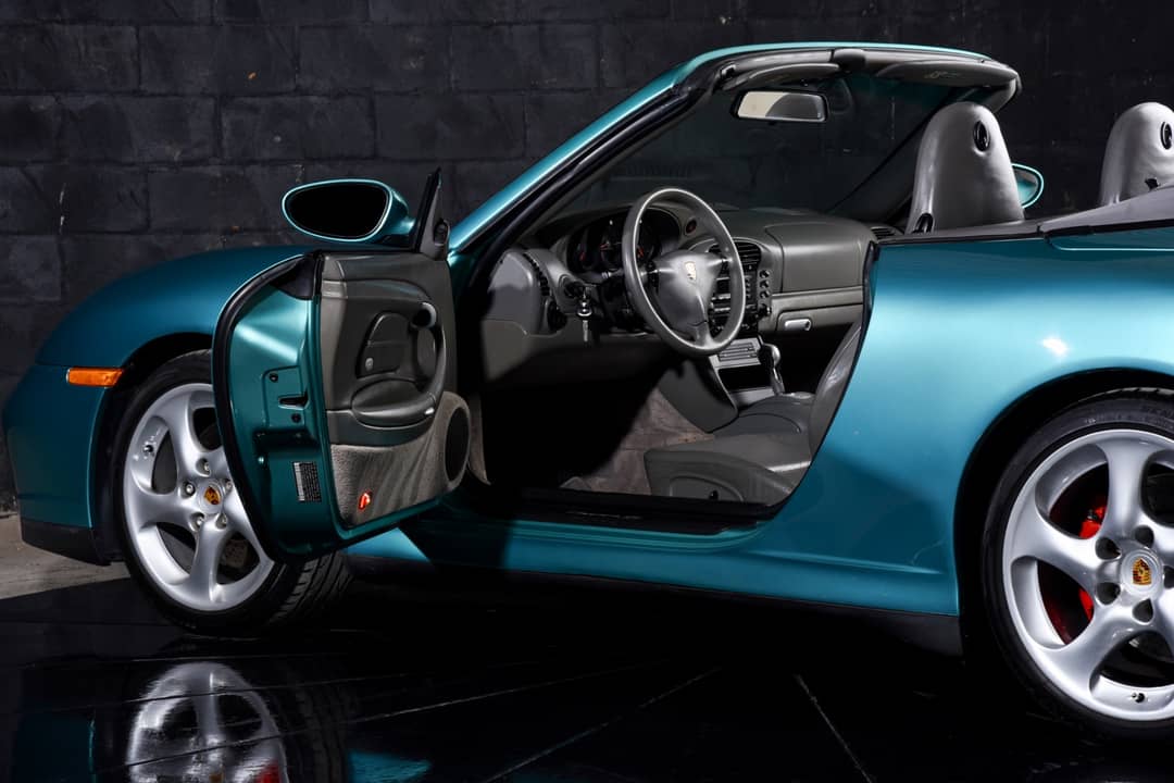 2004 Porsche 911 Carrera 4S — photo 12
