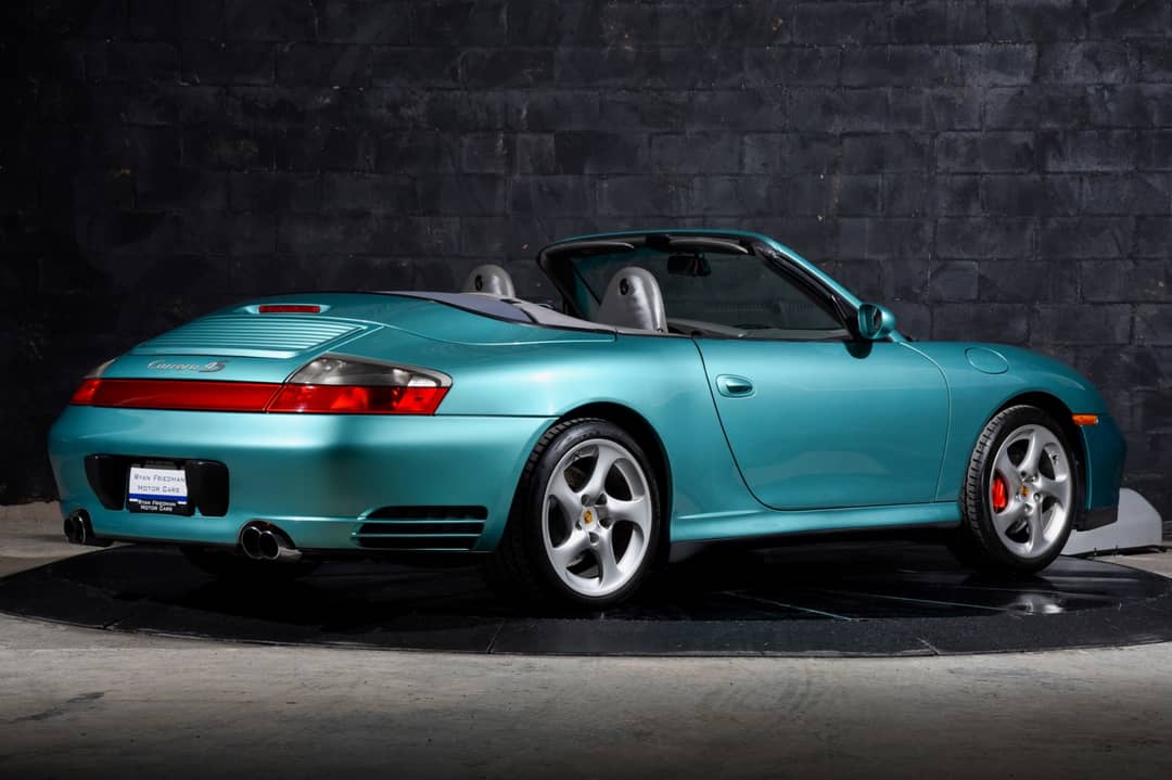2004 Porsche 911 Carrera 4S — photo 3