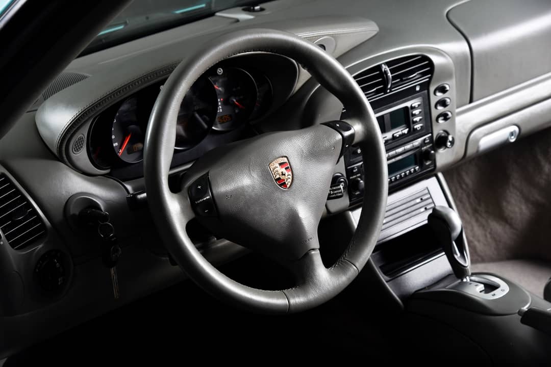 2004 Porsche 911 Carrera 4S — photo 4