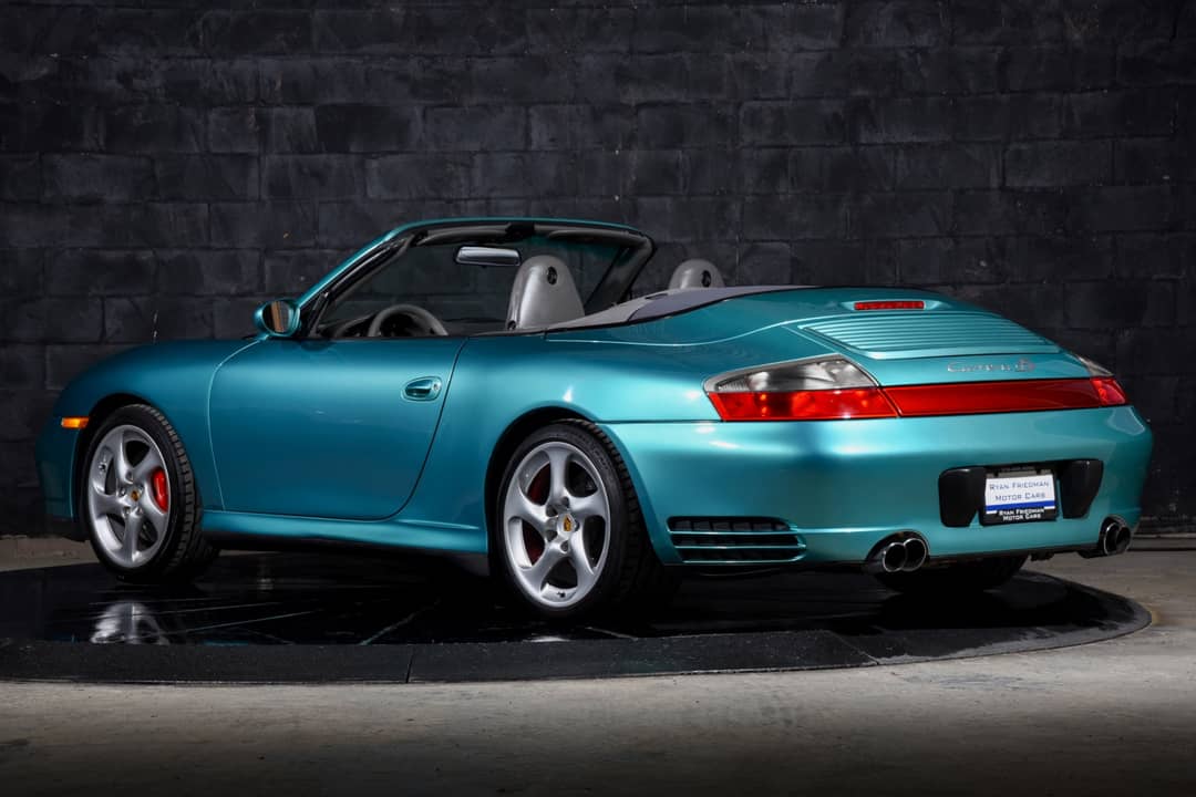 2004 Porsche 911 Carrera 4S — photo 9