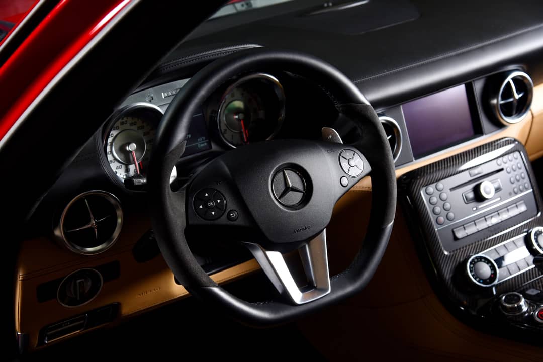 2012 Mercedes-Benz SLS AMG — photo 17