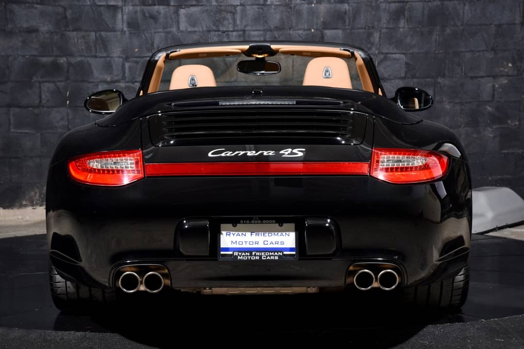 2010 Porsche 911 Carrera 4S — photo 11