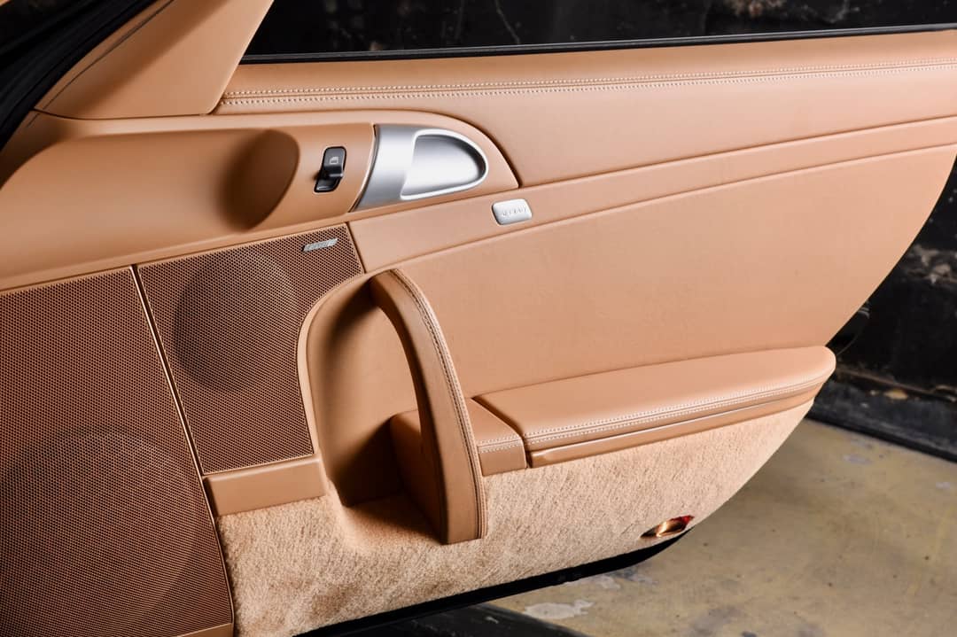 2010 Porsche 911 Carrera 4S — photo 19