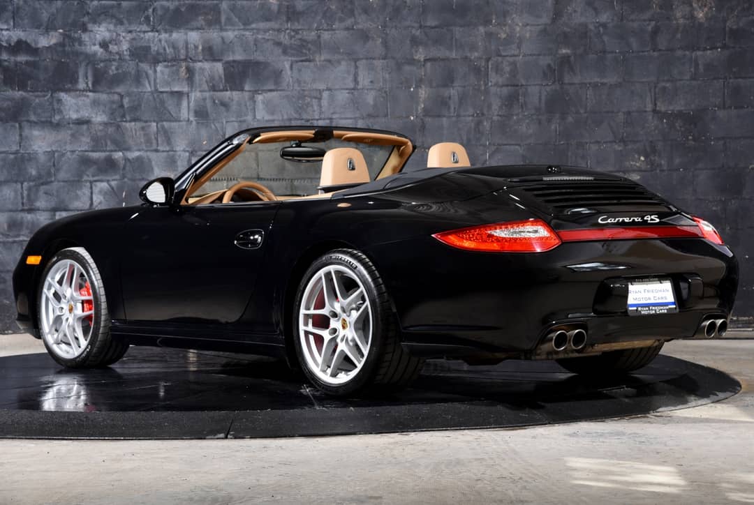 2010 Porsche 911 Carrera 4S — photo 3