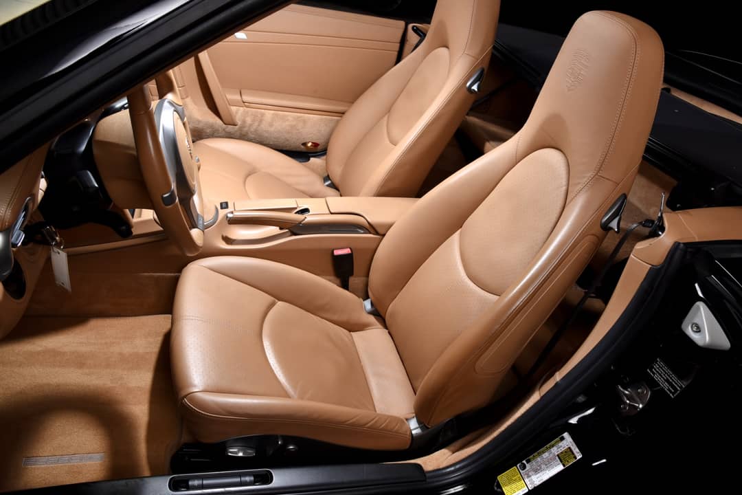 2010 Porsche 911 Carrera 4S — photo 5