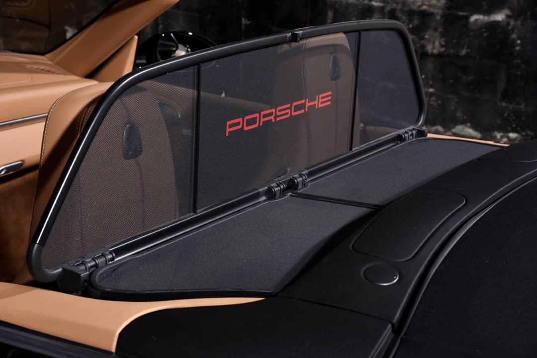 2010 Porsche 911 Carrera 4S — photo 9