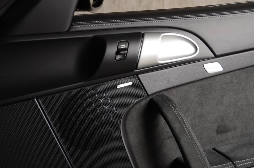2012 Porsche 911 Carrera 4 GTS — photo 25