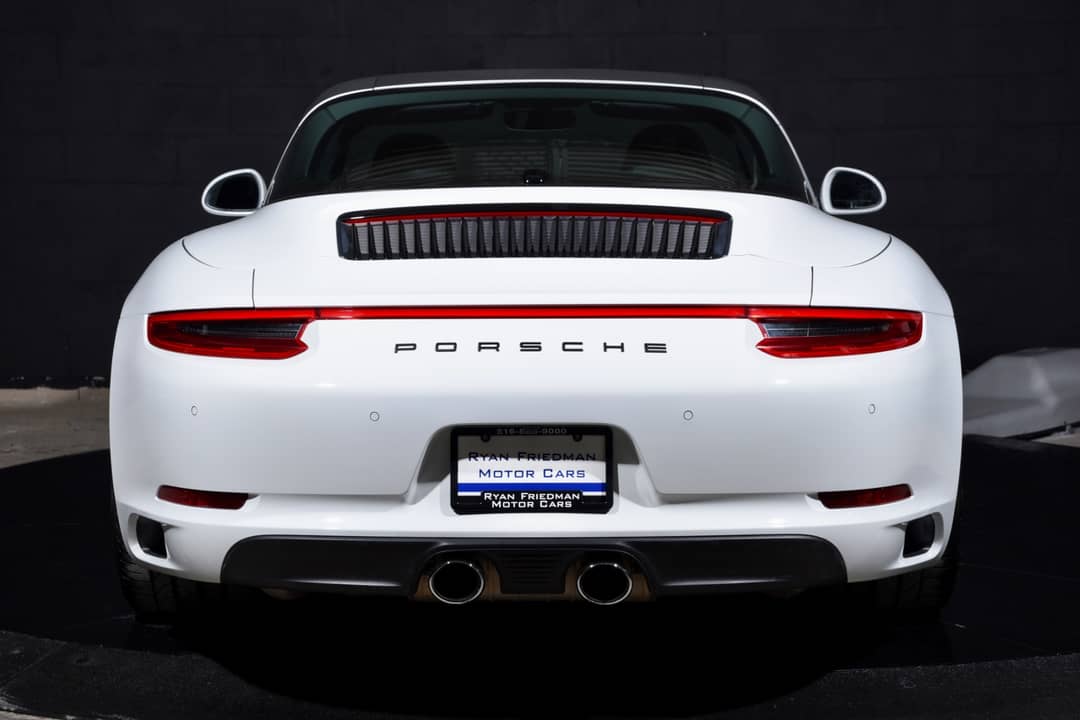 2017 Porsche 911 Targa 4 — photo 13