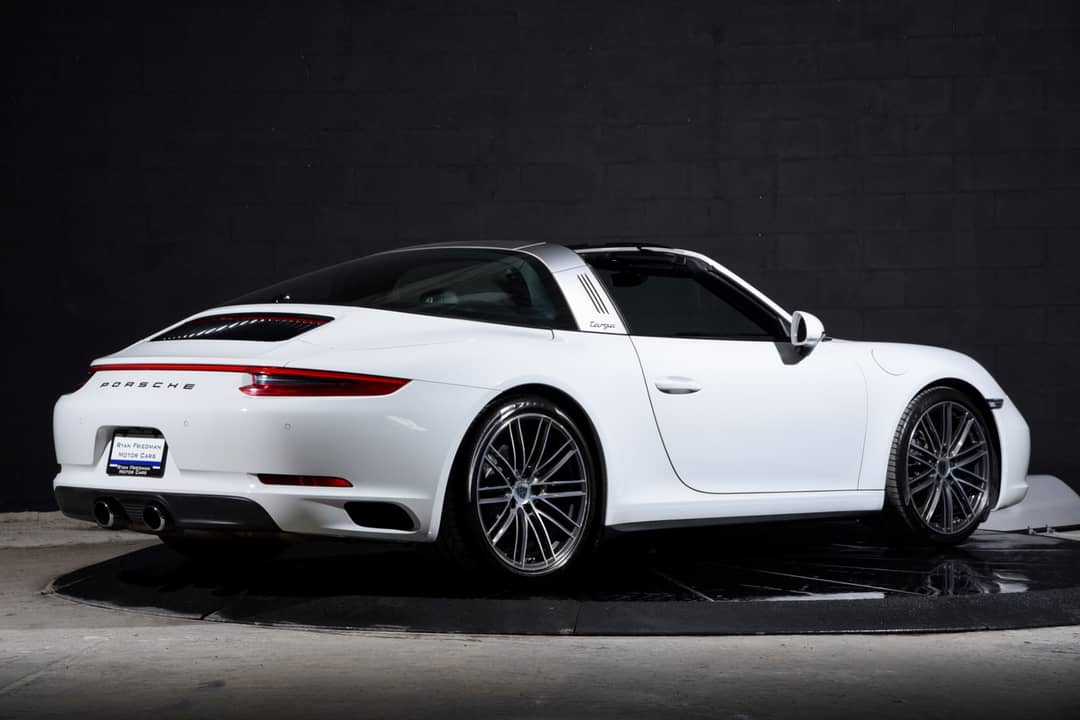 2017 Porsche 911 Targa 4 — photo 3