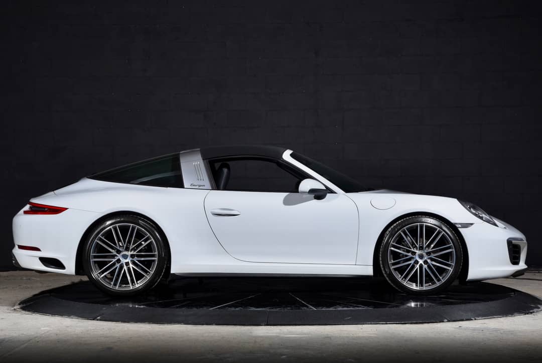 2017 Porsche 911 Targa 4 — photo 25