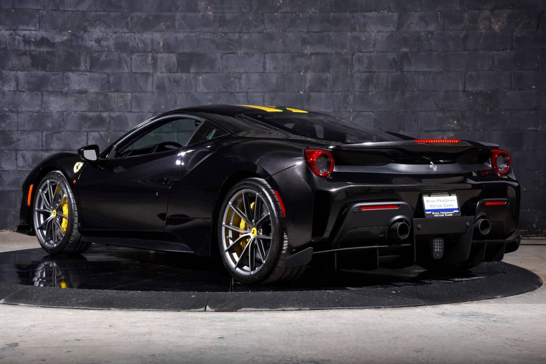 2020 Ferrari 488 Pista — photo 3