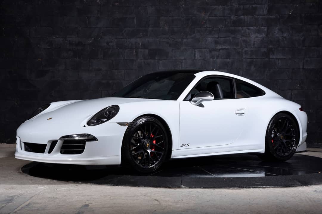 2015 Porsche 911 Carrera GTS — photo 2