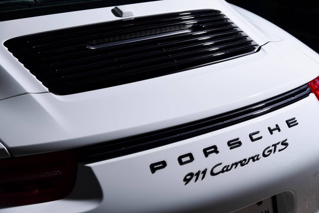 2015 Porsche 911 Carrera GTS — photo 15