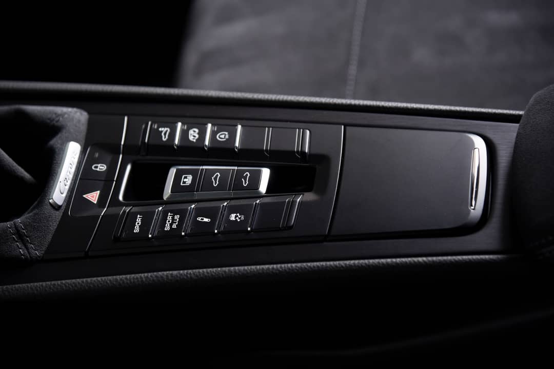 2015 Porsche 911 Carrera GTS — photo 22