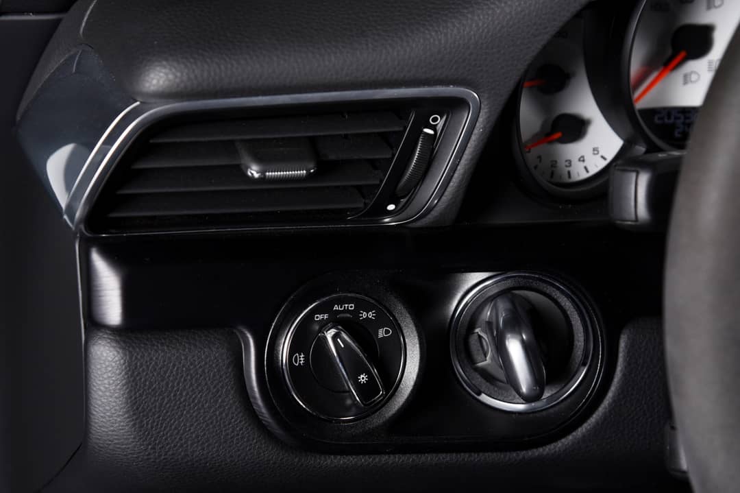 2015 Porsche 911 Carrera GTS — photo 24