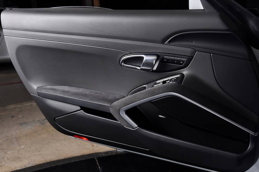 2015 Porsche 911 Carrera GTS — photo 25