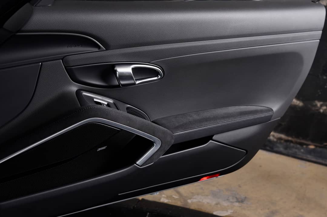 2015 Porsche 911 Carrera GTS — photo 26