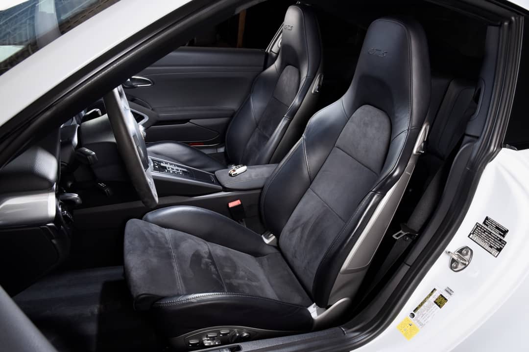 2015 Porsche 911 Carrera GTS — photo 5