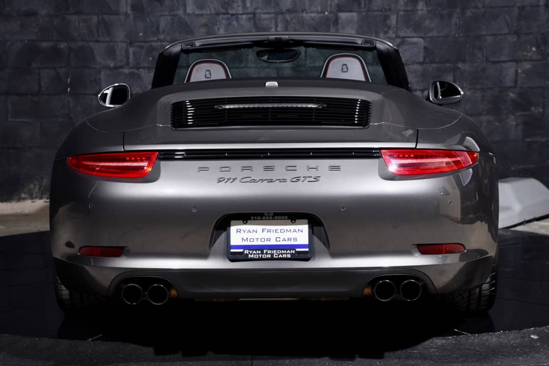 2015 Porsche 911 Carrera GTS — photo 11