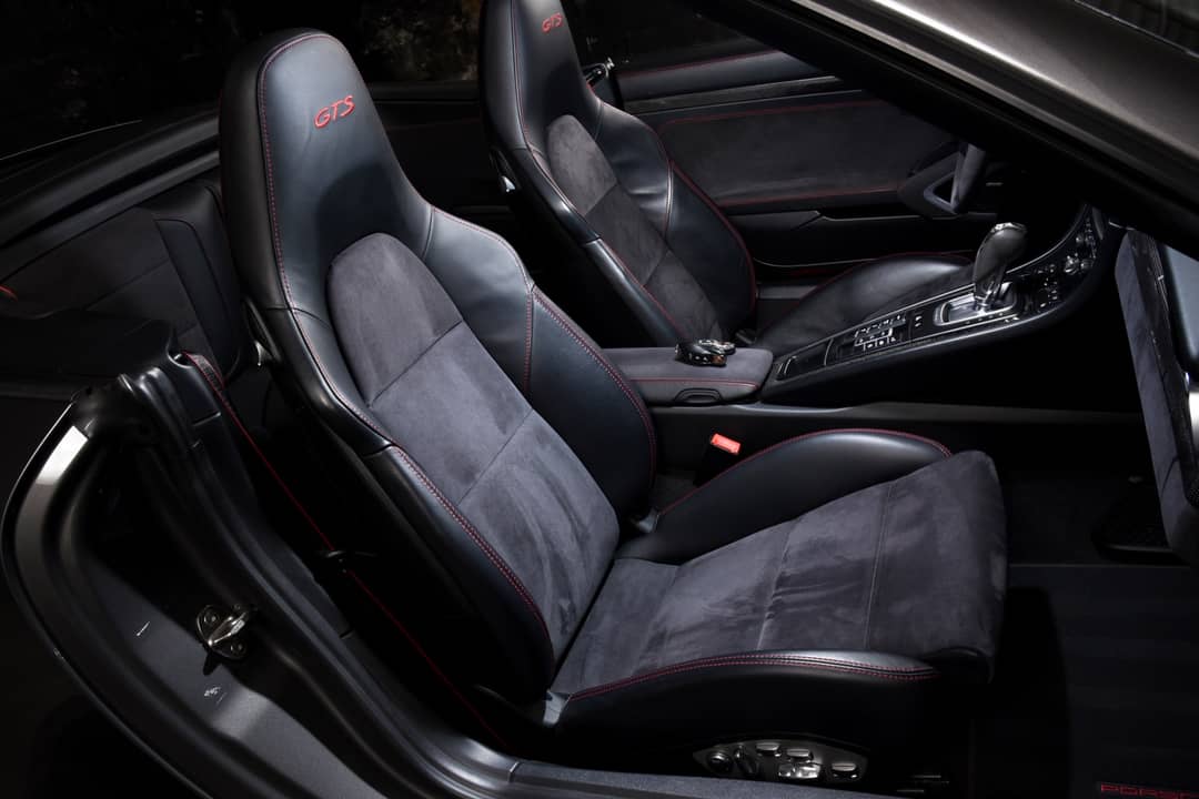 2015 Porsche 911 Carrera GTS — photo 17